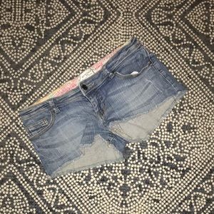 Jean short shorts